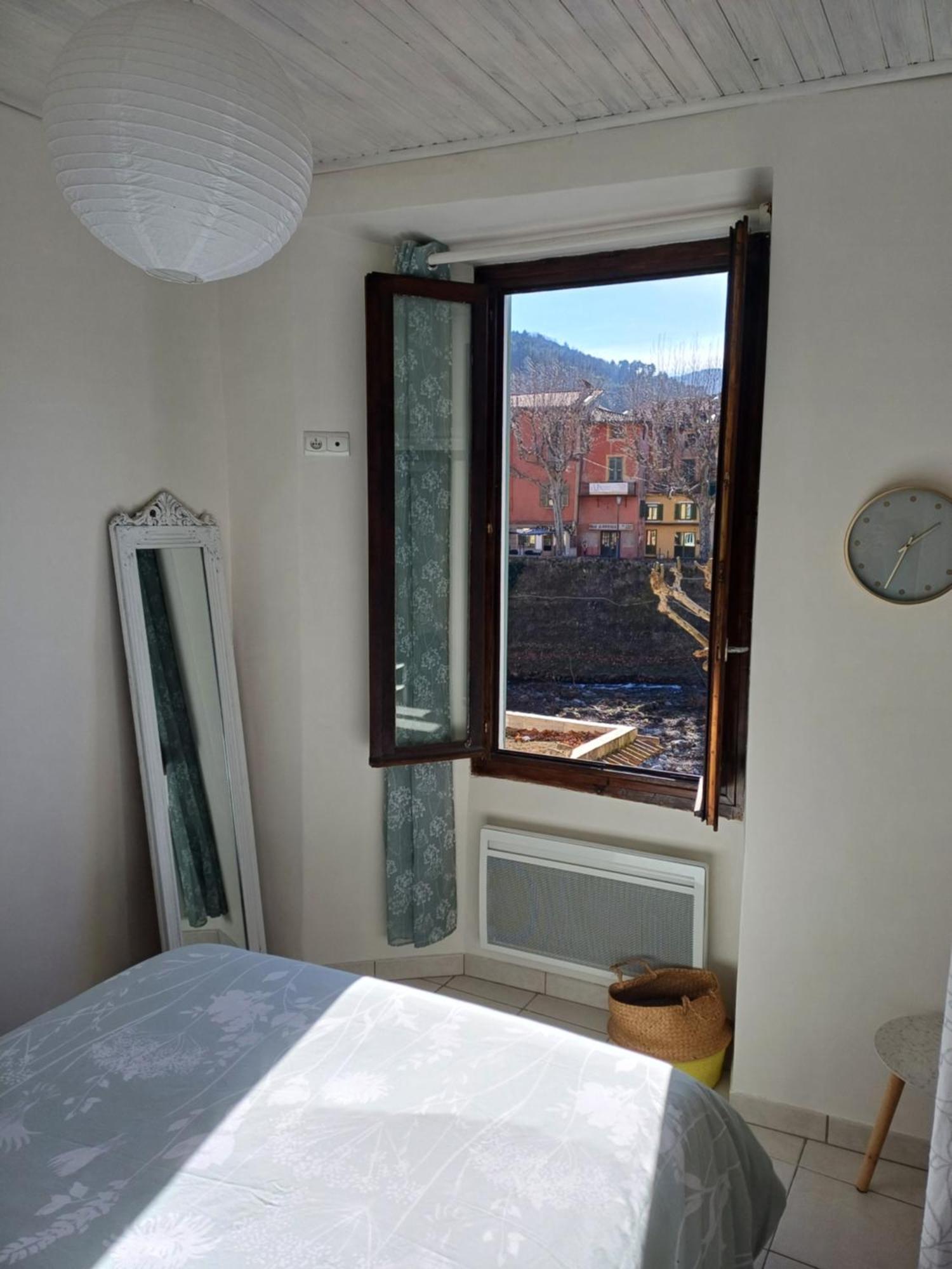 Riverside Apartment Sospel Exterior photo